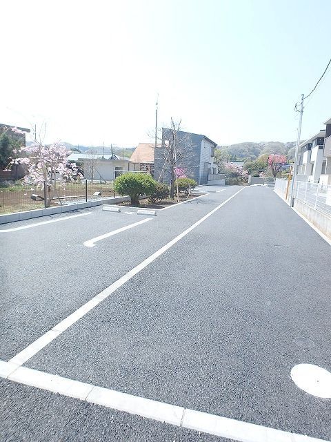 16/28 駐車場