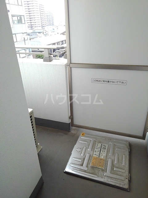 14/27 バルコニー