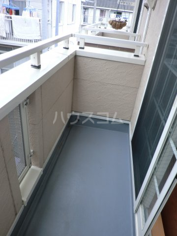 18/28 バルコニー