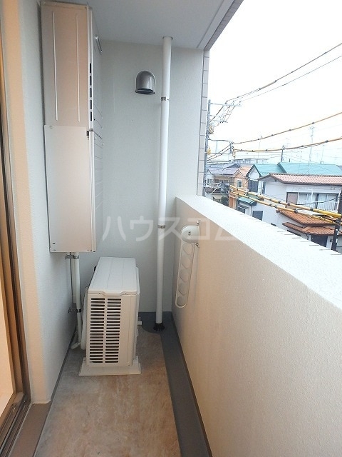 18/27 バルコニー