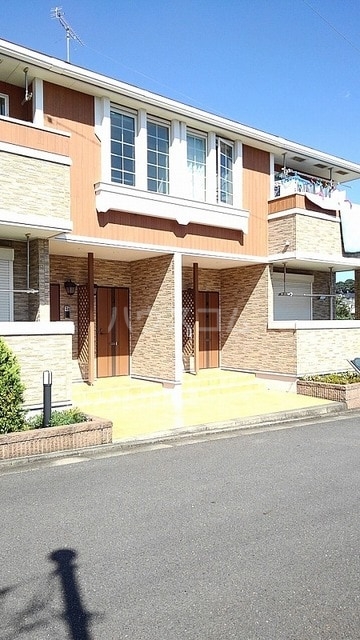 15/22 エントランス