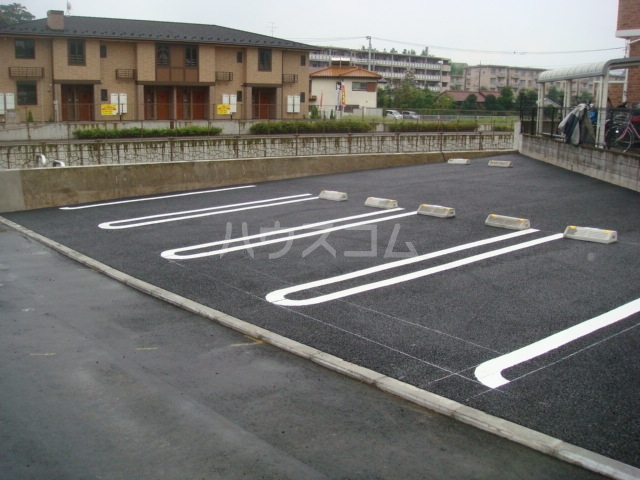15/27 駐車場
