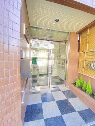 3/5 エントランス