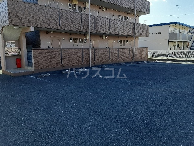 17/25 駐車場