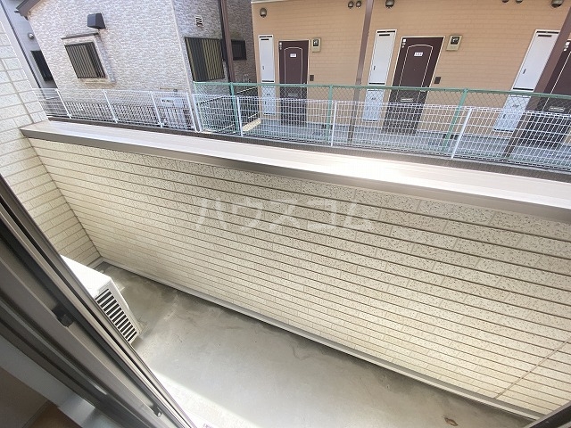 21/30 バルコニー