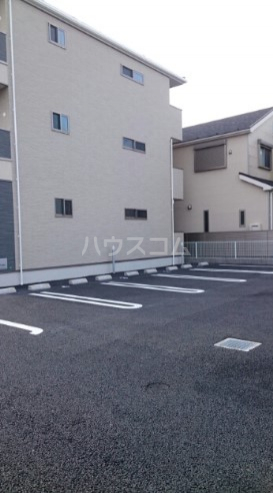 26/30 駐車場