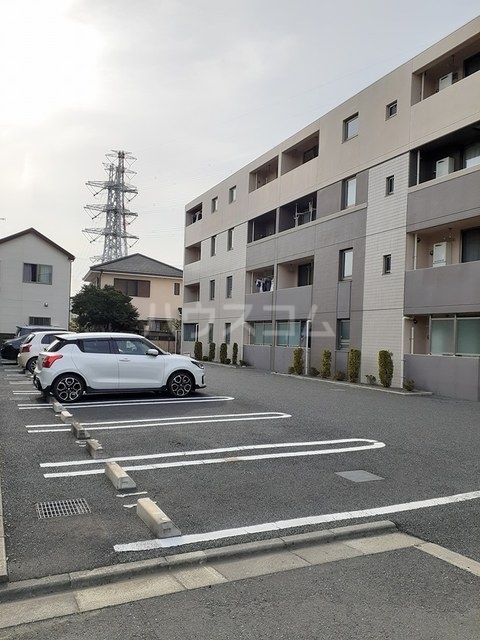 19/25 駐車場