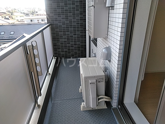 20/30 バルコニー