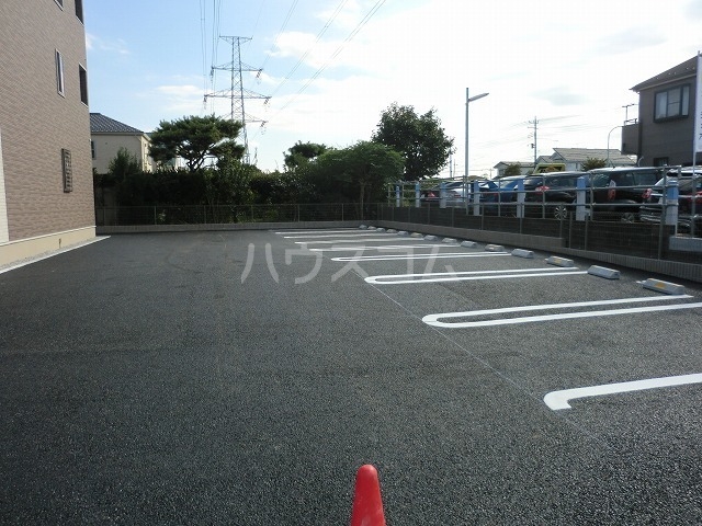 14/20 駐車場