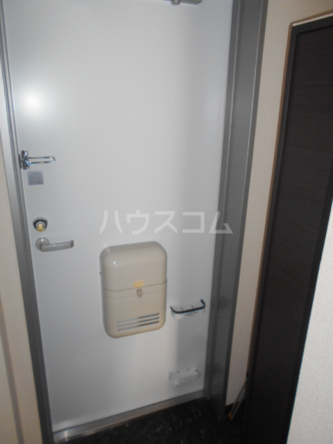 22/30 エントランス