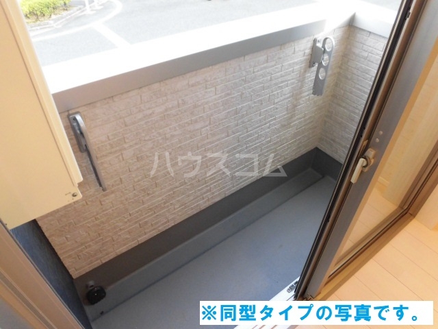 16/27 バルコニー