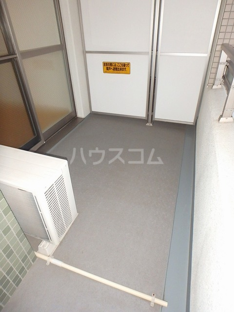 23/30 バルコニー