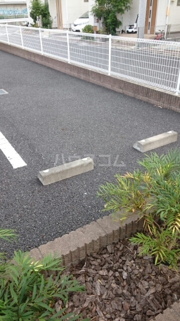 14/20 駐車場