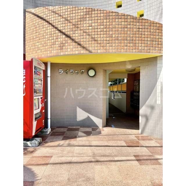 2/11 エントランス