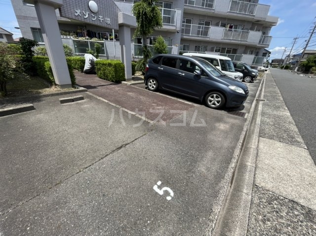22/30 駐車場