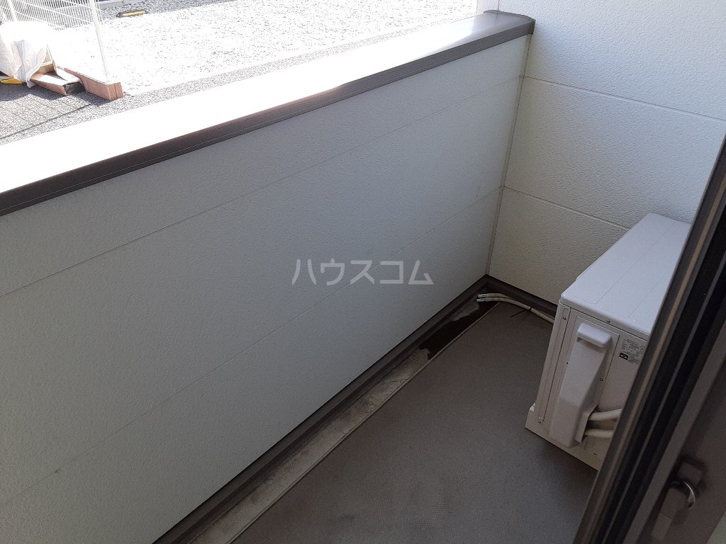 23/30 バルコニー