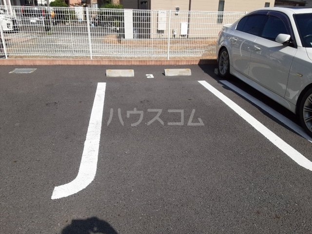 26/30 駐車場