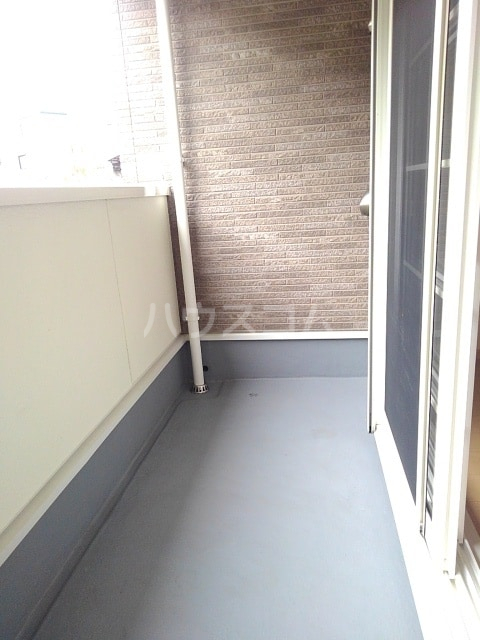 18/27 バルコニー