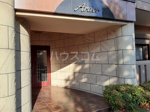 22/29 エントランス