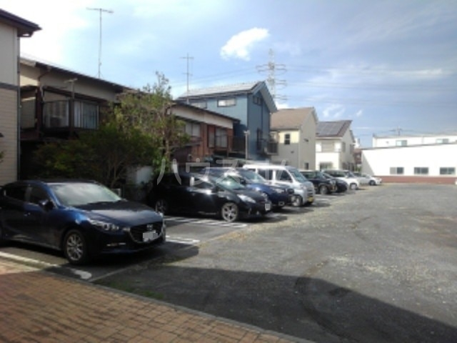 19/26 駐車場