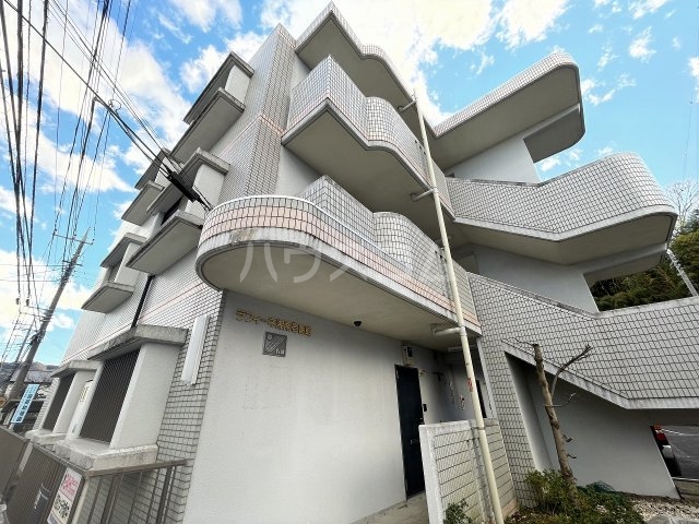 14/21 エントランス