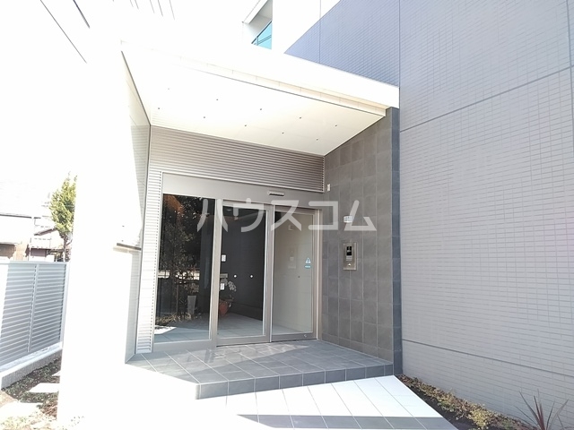 22/30 エントランス