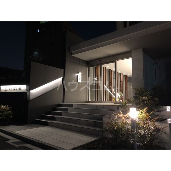 29/30 エントランス