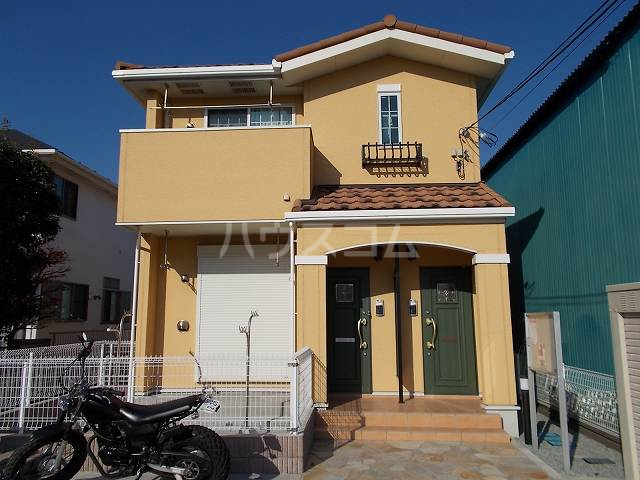 16/27 エントランス