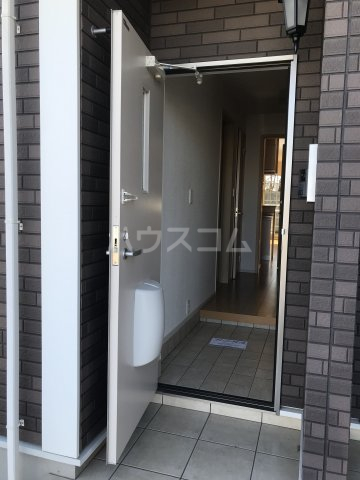 22/28 エントランス