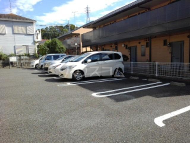 17/20 駐車場