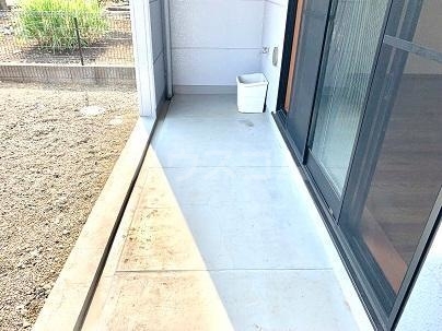 19/25 バルコニー