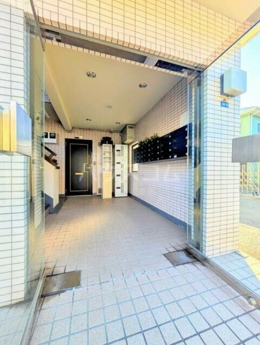 15/24 エントランス