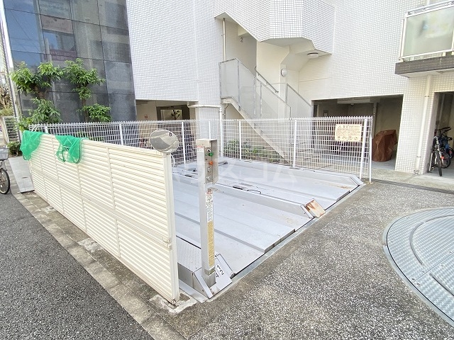 29/30 駐車場