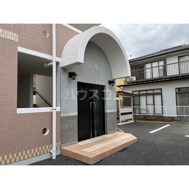 16/24 エントランス