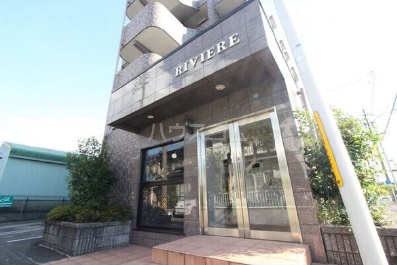 14/21 エントランス