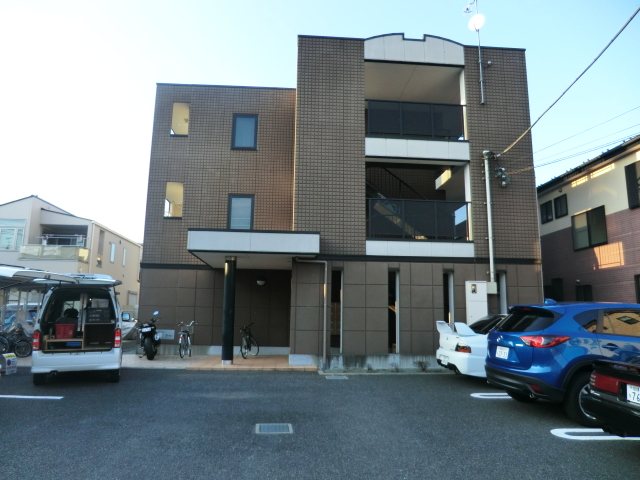 22/30 エントランス