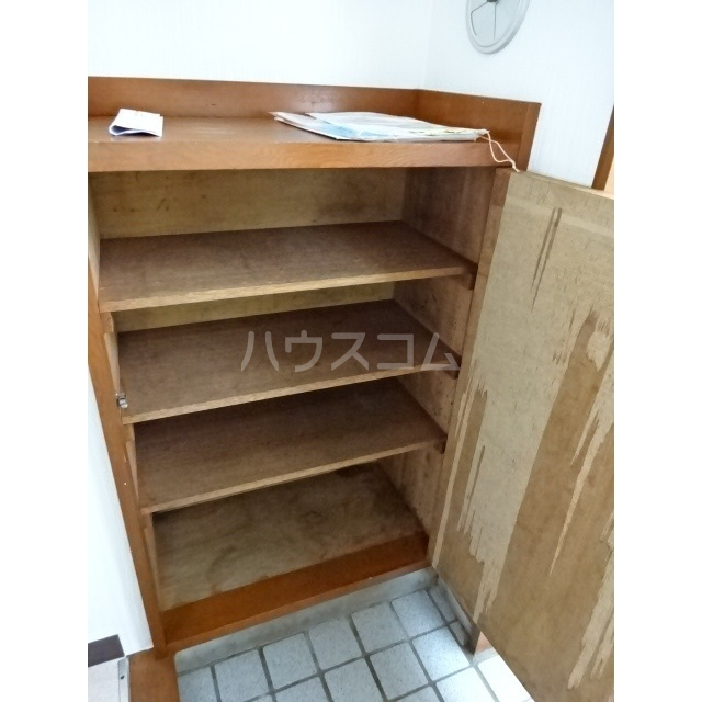 20/30 エントランス
