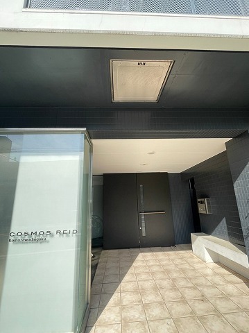 29/30 エントランス