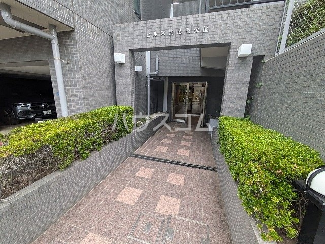 17/24 エントランス
