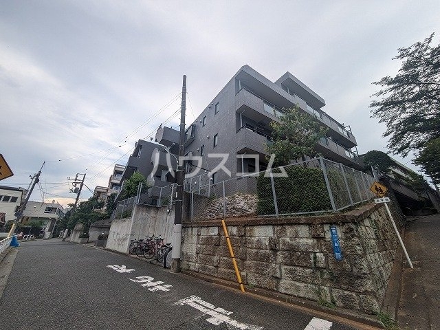 2/10 外観