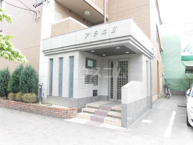 21/29 エントランス