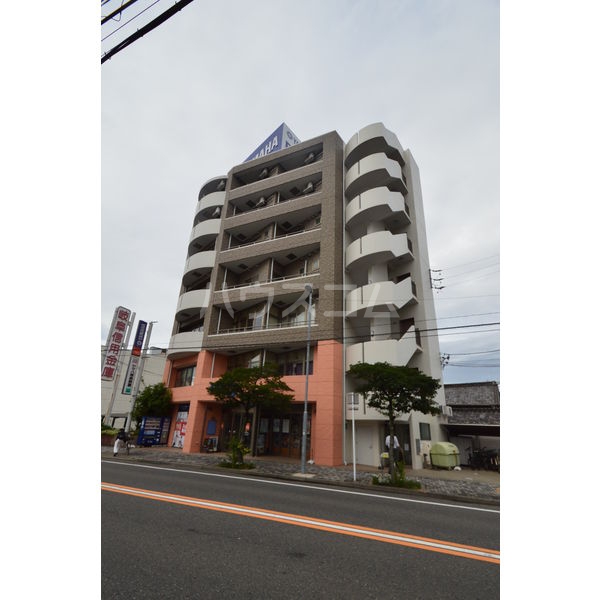 14/22 エントランス