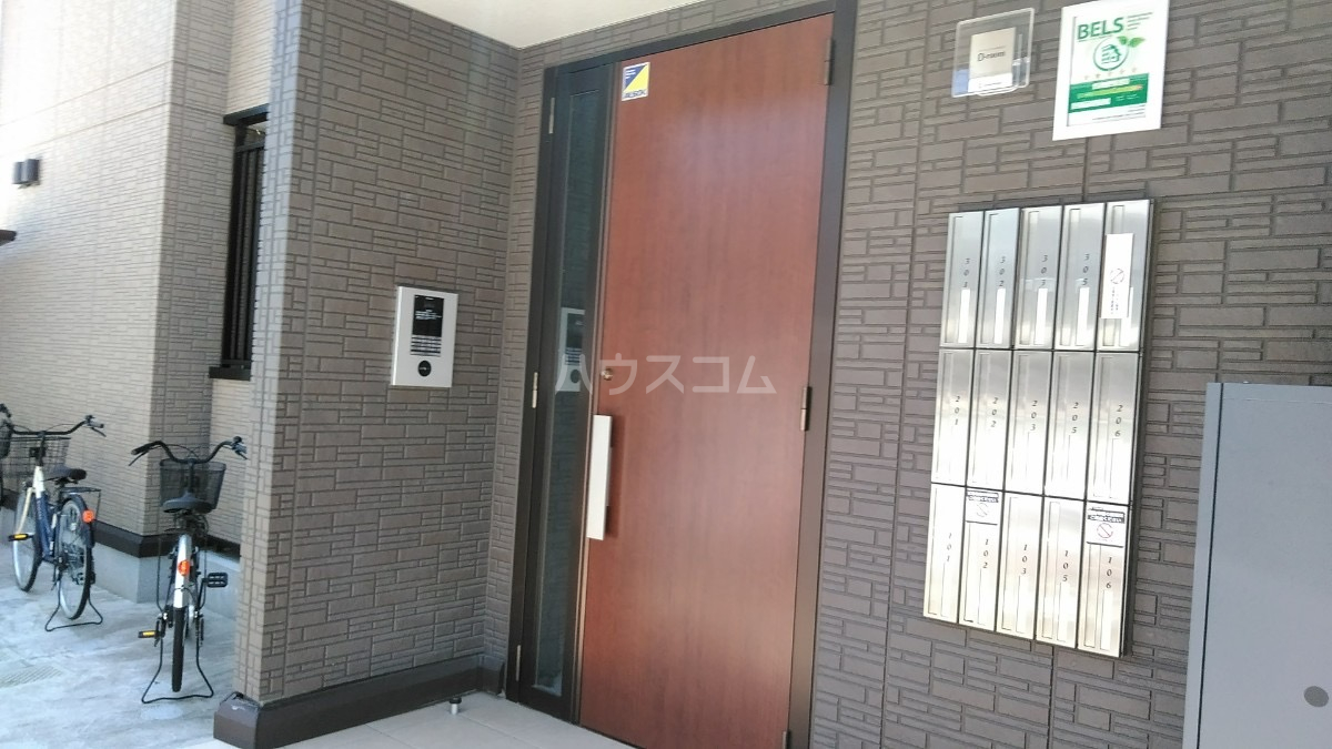 19/28 エントランス