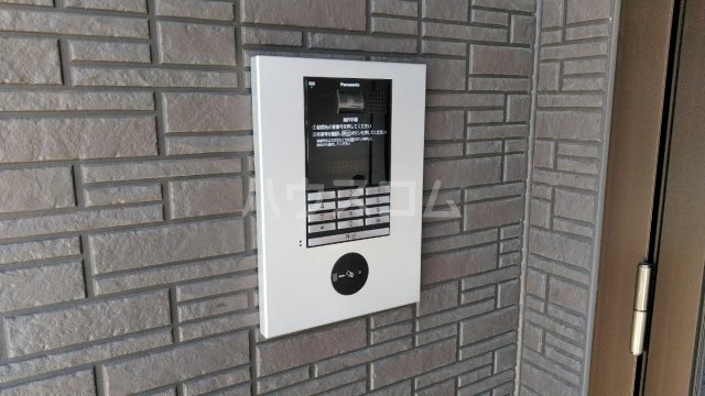 22/30 エントランス