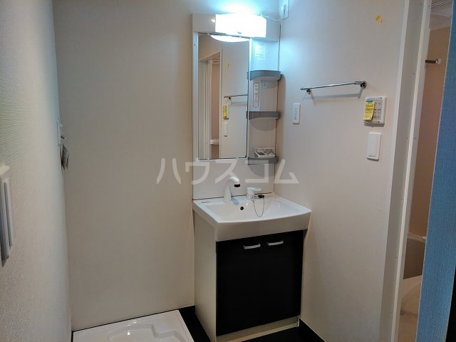 16/30 洗面