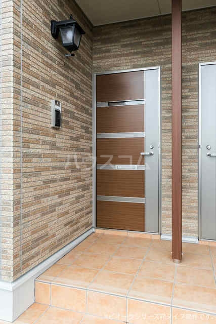 15/21 エントランス