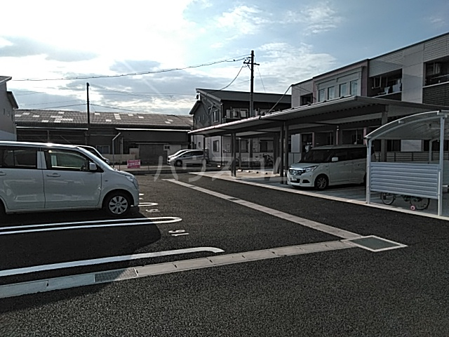 3/4 駐車場