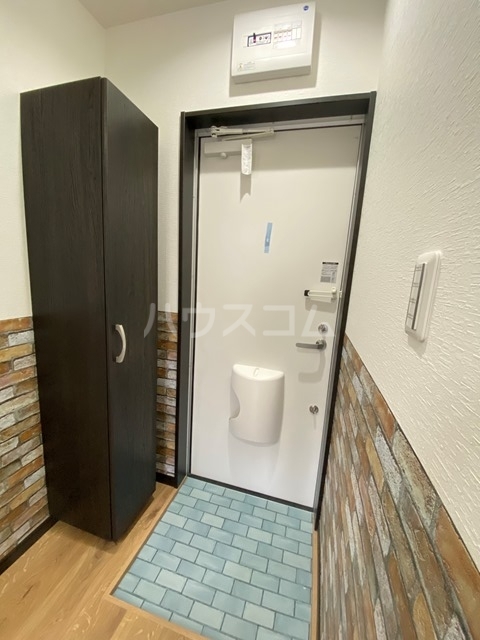 13/30 玄関
