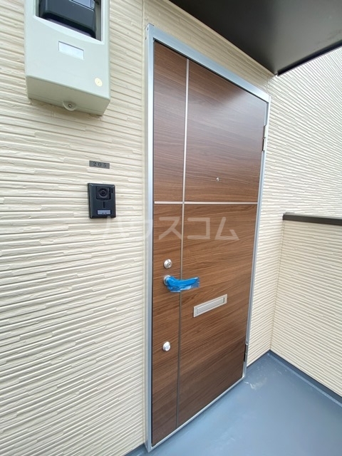 22/30 エントランス