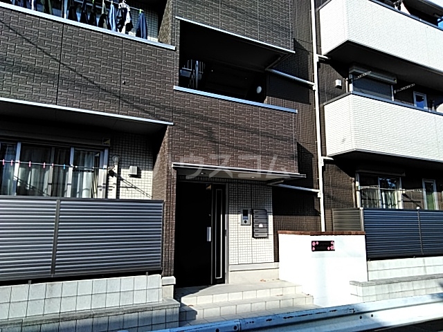 29/30 エントランス